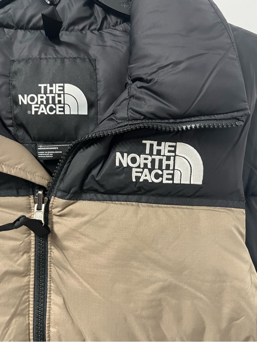 The North Face 700 Fill Down Vest Men’s Small Black Nuptse Retro Puffer NWT - Picture 9 of 10